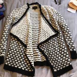 Super cute high low cardigan